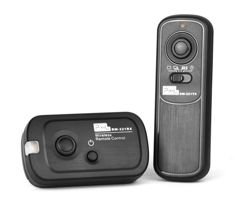 Pixel Oppilas-RW-221 high performance wireless shutter remote control, powerful function, light, convenient and arbitrary control.