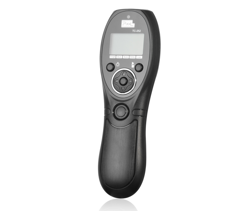 Pixel TC-252 Wired Timer Remote Control, light, convenient and controlled at will.